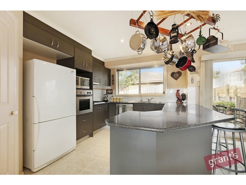 14 Fleming Terrace, Pakenham VIC 3810