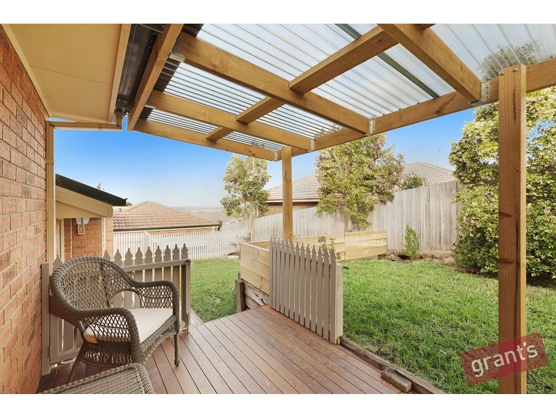 14 Fleming Terrace, Pakenham VIC 3810