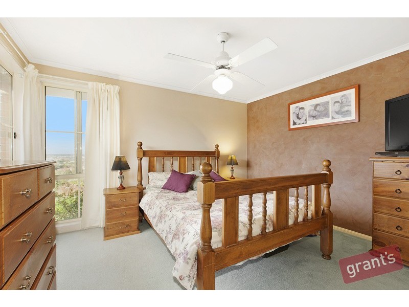 14 Fleming Terrace, Pakenham VIC 3810