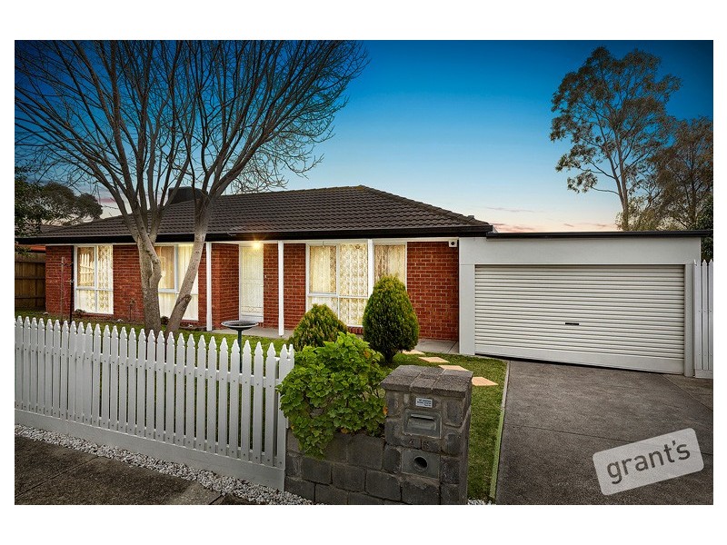 45 Meeking Drive, Pakenham VIC 3810