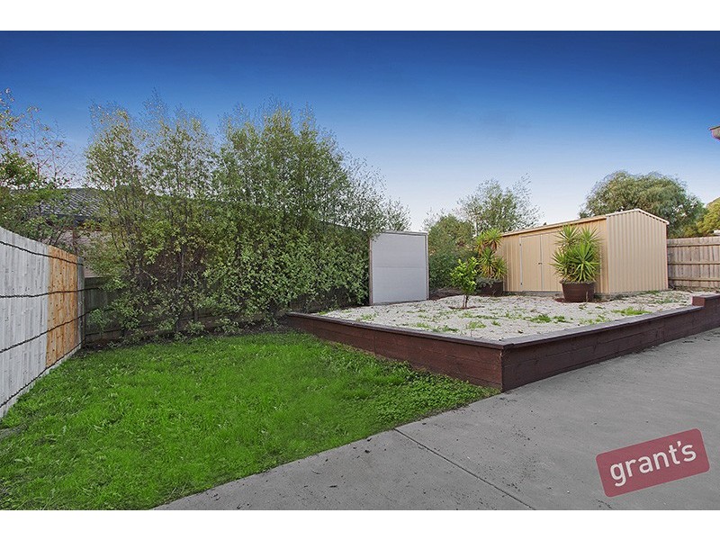 27 Swamp Gum Close, Pakenham VIC 3810