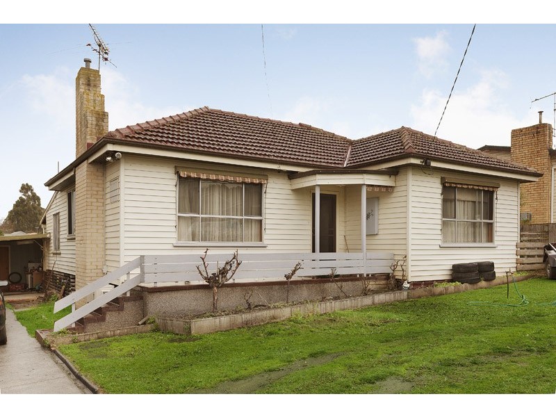 11 Campbell Street, Garfield VIC 3814