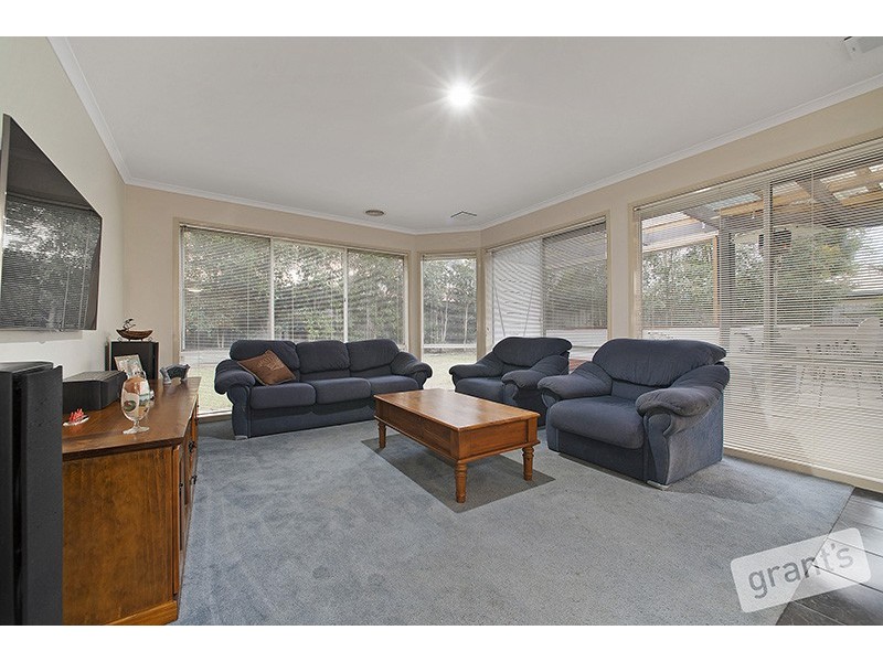 10 Lomandra Court, Narre Warren South VIC 3805