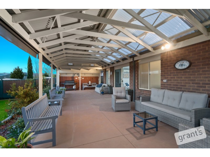 22 Bentley Court, Pakenham VIC 3810