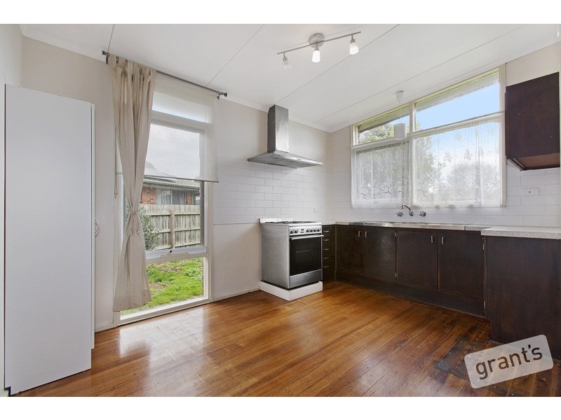 13 Lurline Street, Cranbourne VIC 3977