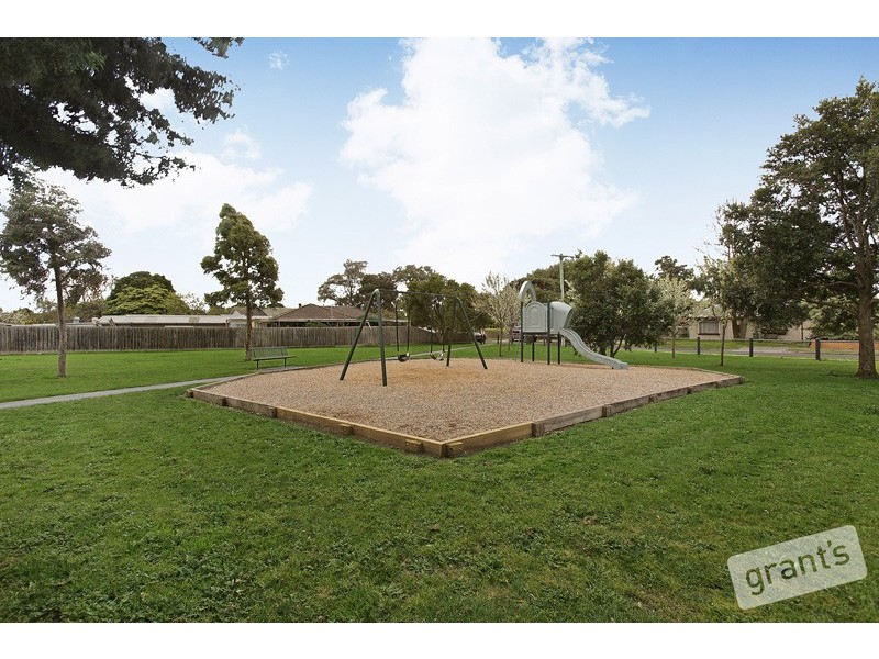 13 Lurline Street, Cranbourne VIC 3977