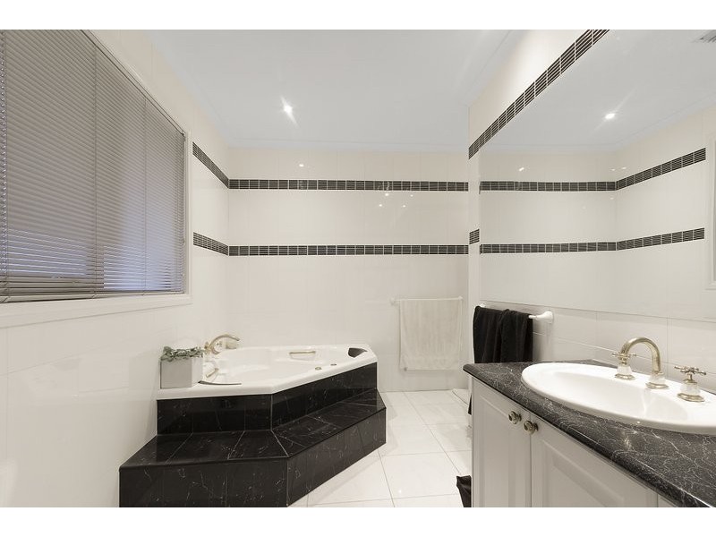 33-34 Rockman Court, Narre Warren North VIC 3804