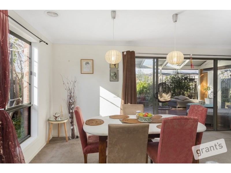 20 Farmdale Road, Pakenham VIC 3810