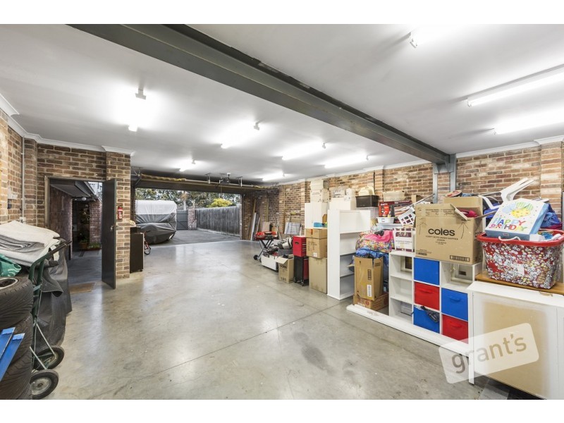 12 Cameron Way, Pakenham VIC 3810