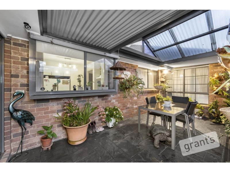 12 Cameron Way, Pakenham VIC 3810