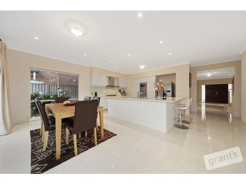 25 Cormorant Parade, Pakenham VIC 3810