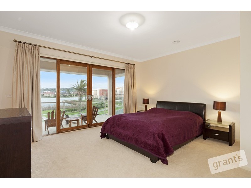 25 Cormorant Parade, Pakenham VIC 3810