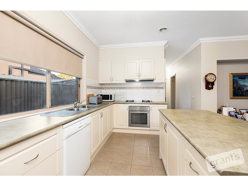 3 Cormorant Parade, Pakenham VIC 3810