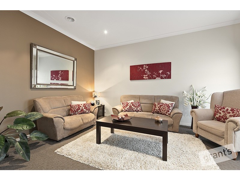 51 Jamieson Way, Berwick VIC 3806