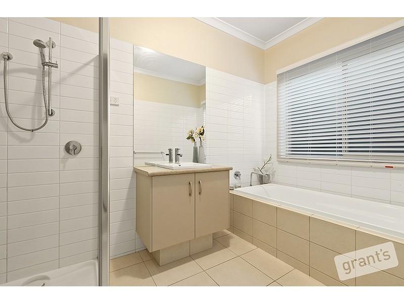 51 Jamieson Way, Berwick VIC 3806