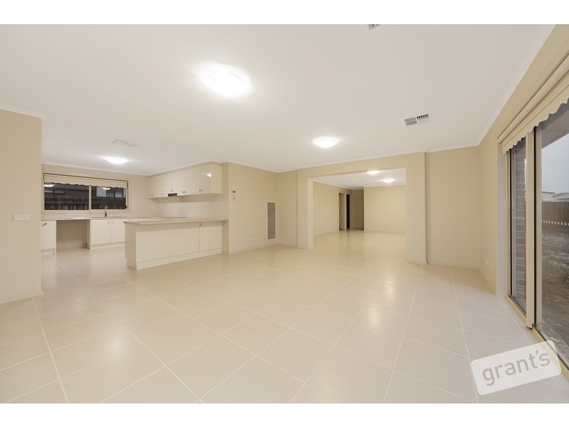67 Denhams Road, Koo Wee Rup VIC 3981