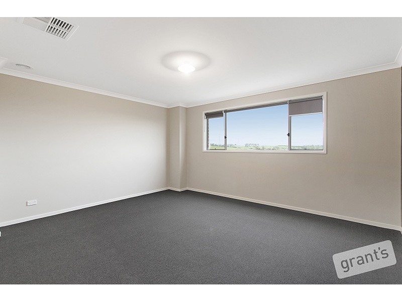 26 Illawarra Way, Pakenham VIC 3810