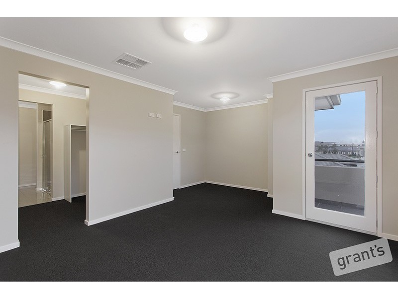 26 Illawarra Way, Pakenham VIC 3810