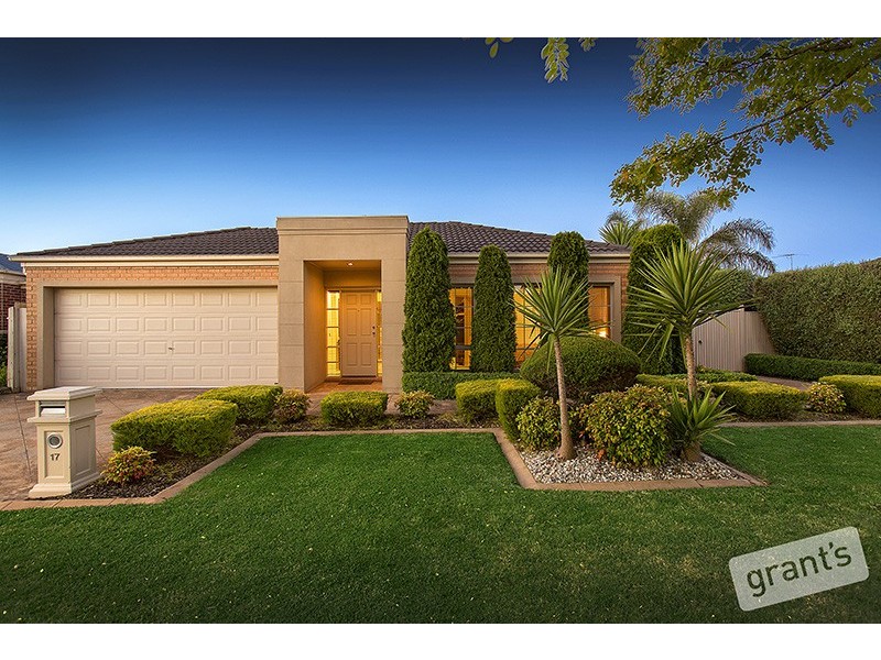17 Sunhill Court, Beaconsfield VIC 3807