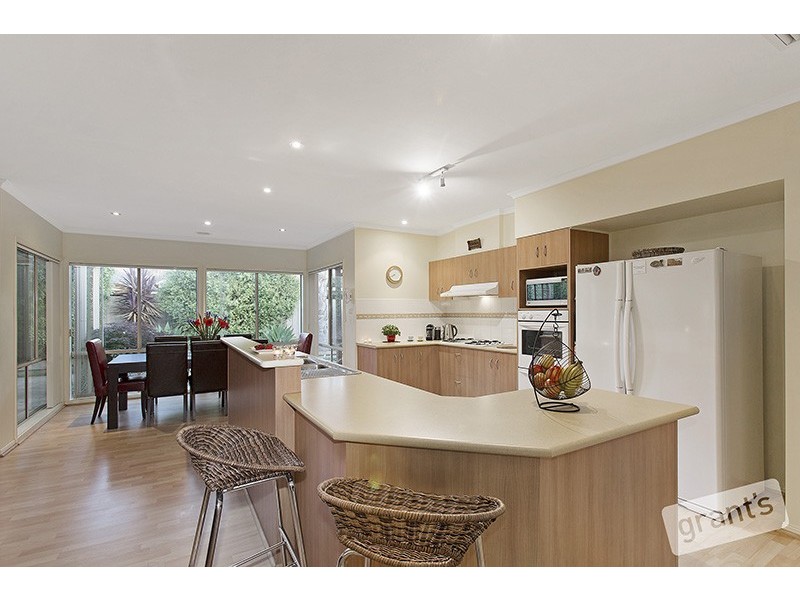 17 Sunhill Court, Beaconsfield VIC 3807