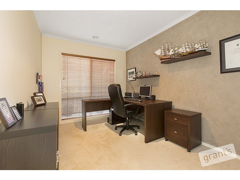 17 Sunhill Court, Beaconsfield VIC 3807