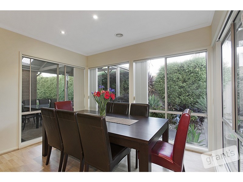 17 Sunhill Court, Beaconsfield VIC 3807