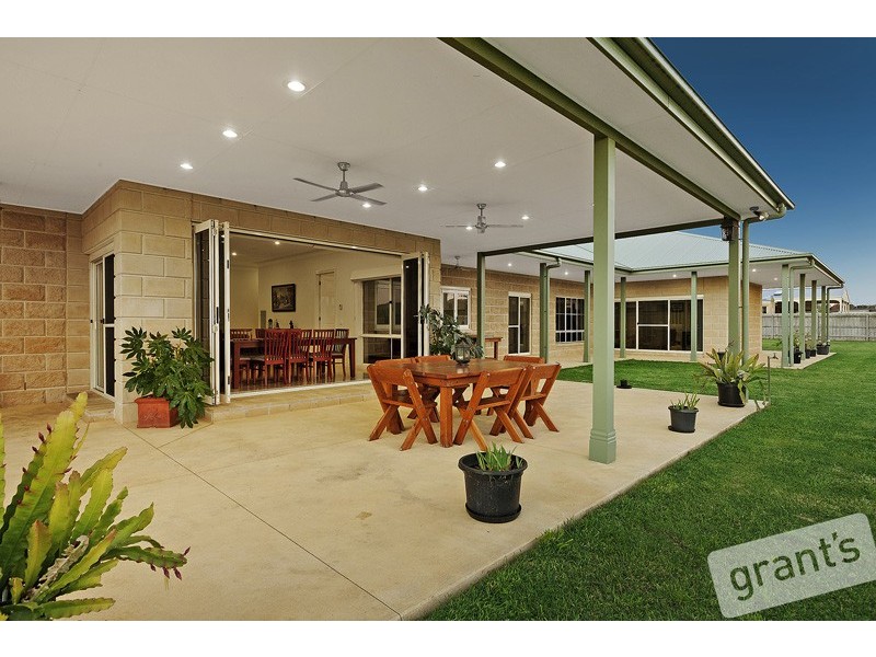 9-11 Leech Court, Narre Warren North VIC 3804