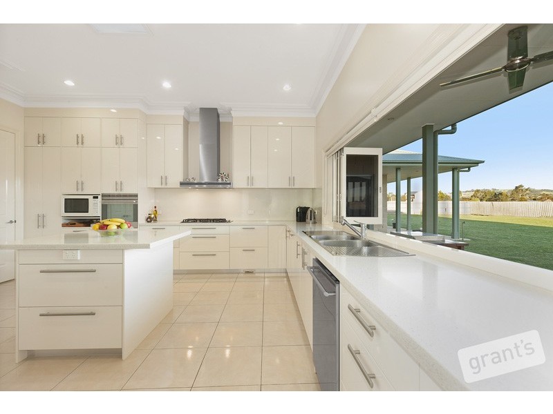 9-11 Leech Court, Narre Warren North VIC 3804