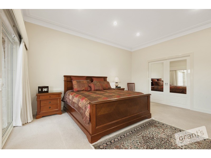 9-11 Leech Court, Narre Warren North VIC 3804