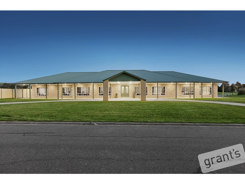 9-11 Leech Court, Narre Warren North VIC 3804