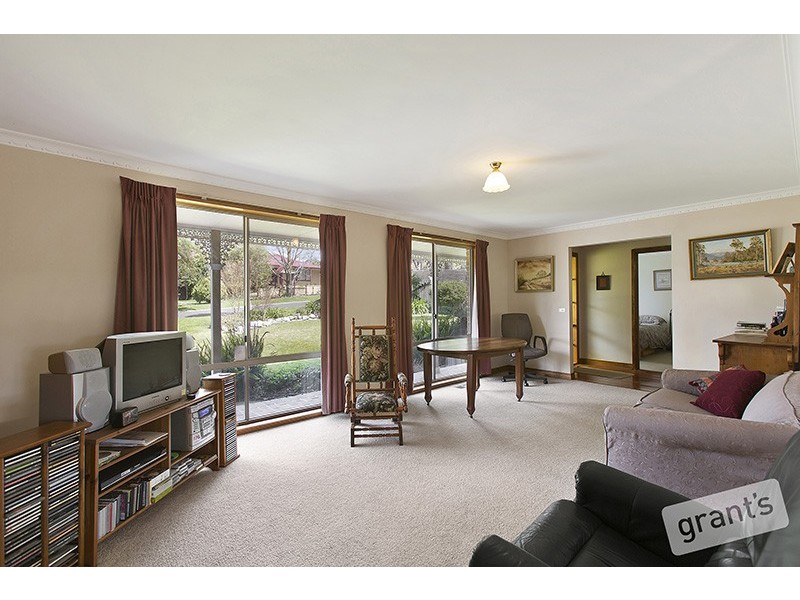 5 Thwaites Road, Pakenham VIC 3810