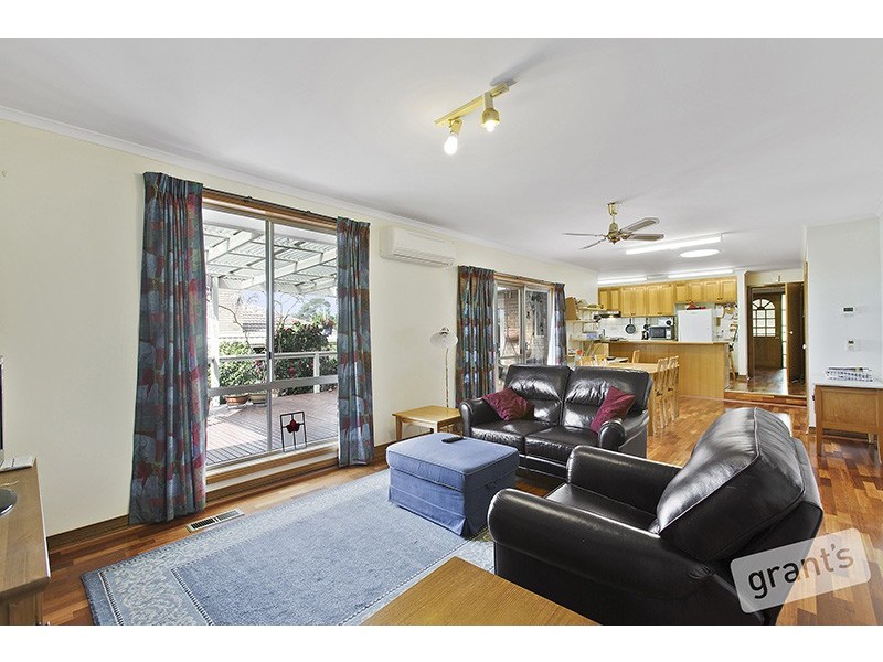 5 Thwaites Road, Pakenham VIC 3810