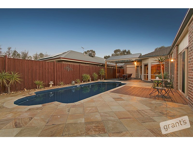 22 Jamieson Way, Berwick VIC 3806