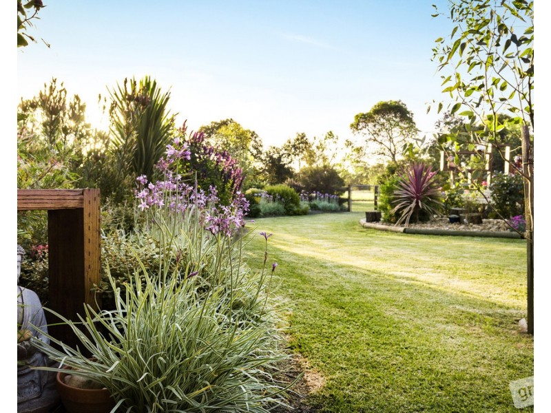 23 Home Road, Nar Nar Goon VIC 3812