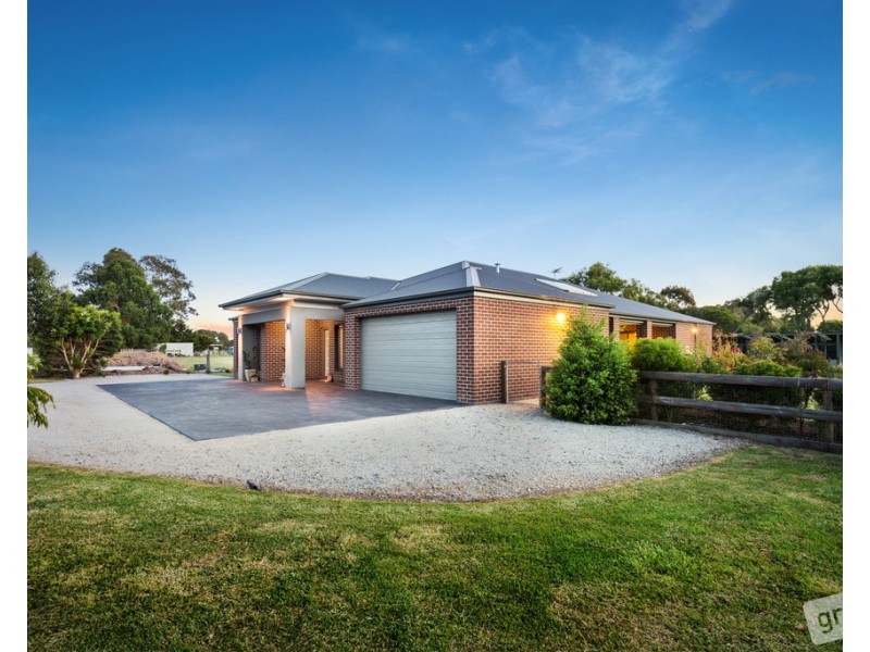 23 Home Road, Nar Nar Goon VIC 3812