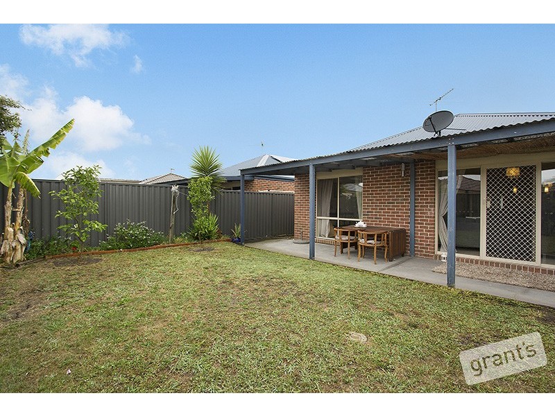 27 Grand Central Boulevard, Pakenham VIC 3810