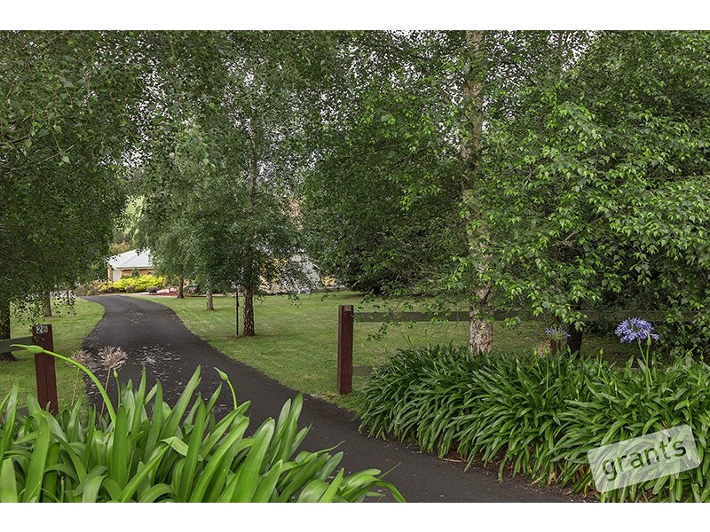 26 Le Souef Road, Gembrook VIC 3783