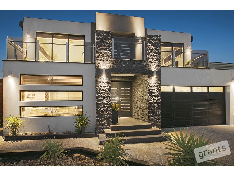 12 Cormorant Parade, Pakenham VIC 3810