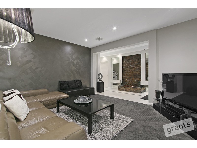 12 Cormorant Parade, Pakenham VIC 3810