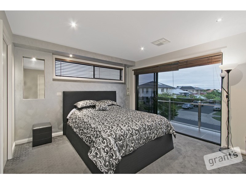 12 Cormorant Parade, Pakenham VIC 3810
