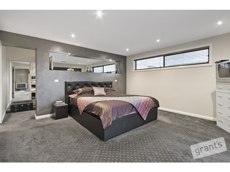 12 Cormorant Parade, Pakenham VIC 3810