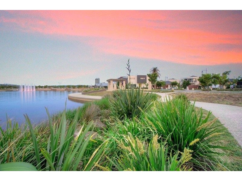 12 Cormorant Parade, Pakenham VIC 3810