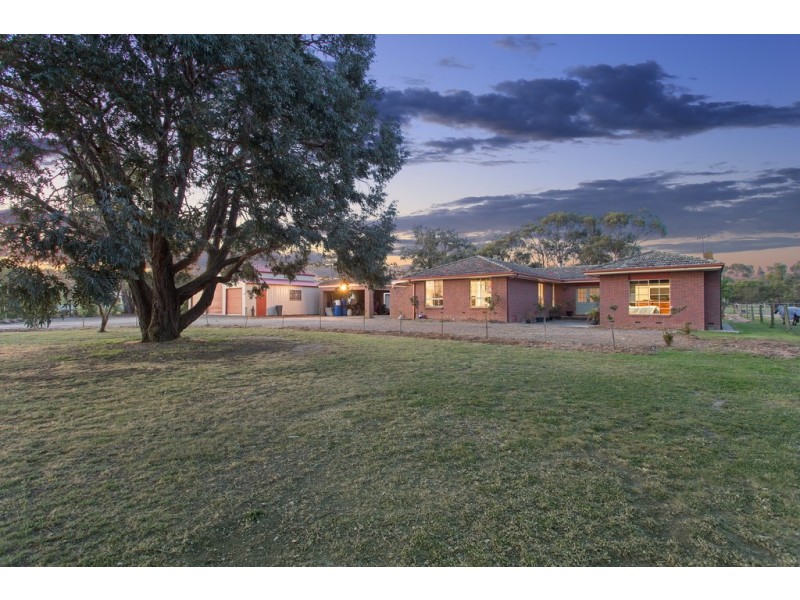 12 Latta Road, Nar Nar Goon VIC 3812