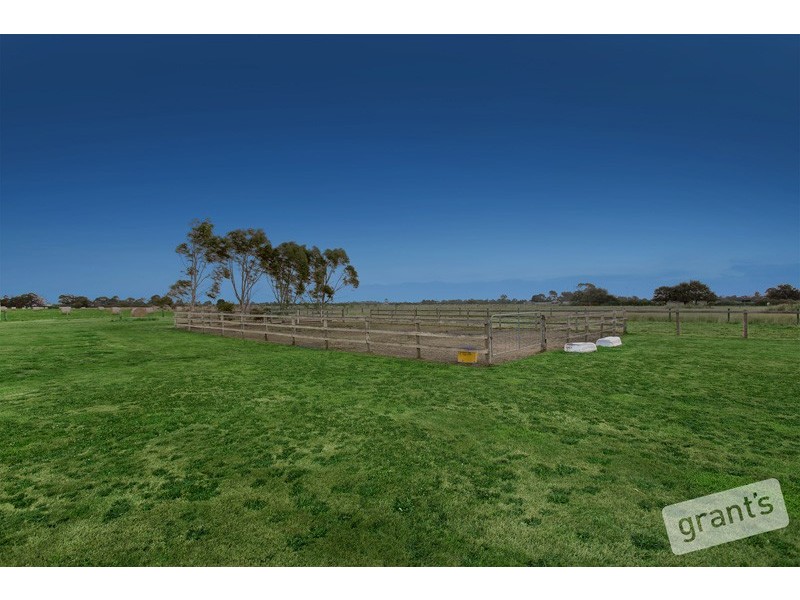 230 Main Drain Road, Koo Wee Rup VIC 3981