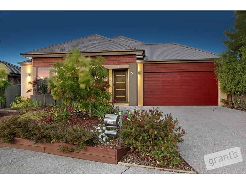 5 Bittern Link, Pakenham VIC 3810