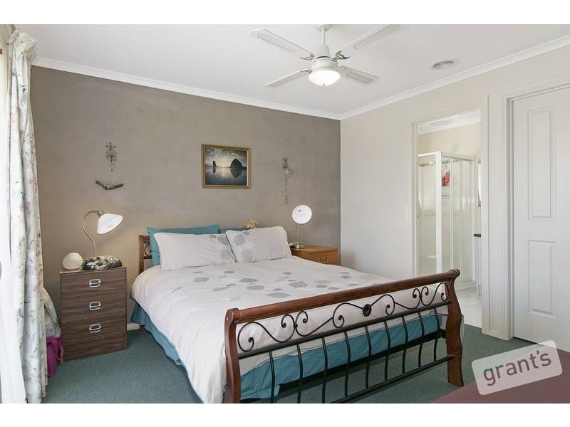 22 Ebony Drive, Pakenham VIC 3810