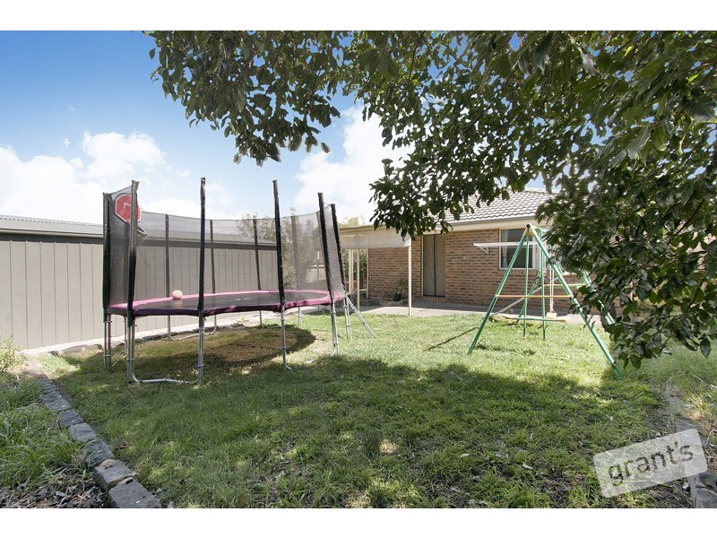 22 Ebony Drive, Pakenham VIC 3810