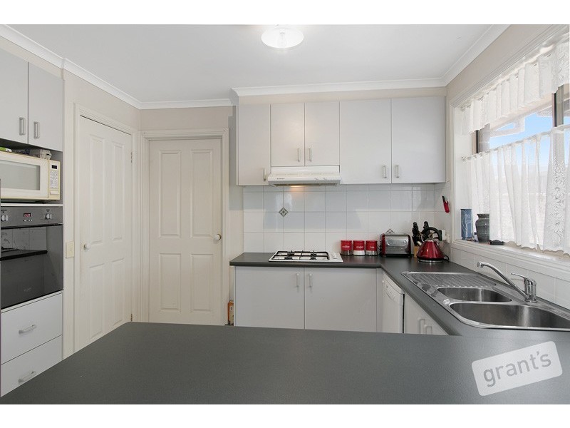 22 Ebony Drive, Pakenham VIC 3810