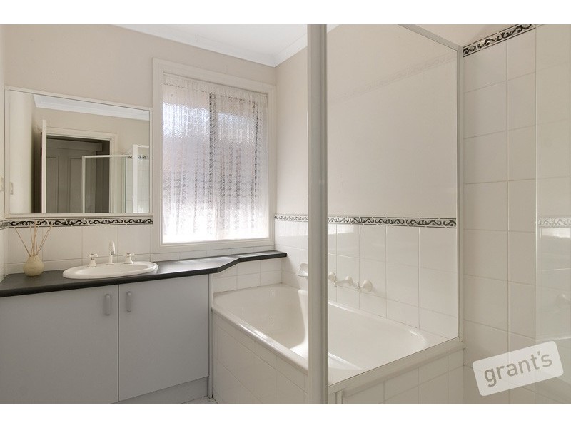 22 Ebony Drive, Pakenham VIC 3810