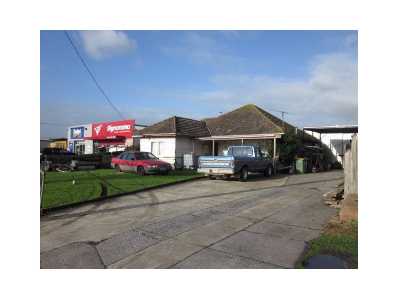 5 Bald Hill Road, Pakenham VIC 3810